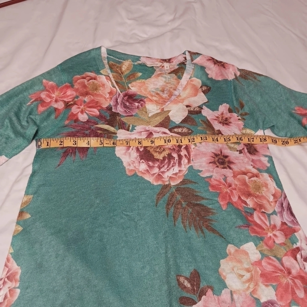3X25 SOFT SURROUNDINGS medium floral thin top - Picture 5 of 12